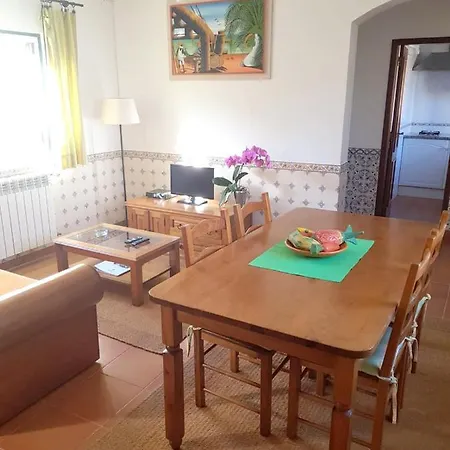 2 Bedrooms With Shared Pool Furnished Terrace And Wifi At 5 Km Away From The Beach Appartamento *