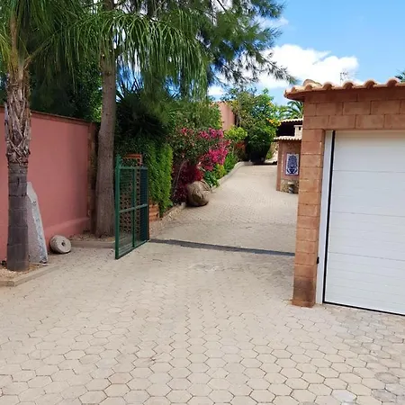 2 Bedrooms With Shared Pool Furnished Terrace And Wifi At 5 Km Away From The Beach Апартаменты *