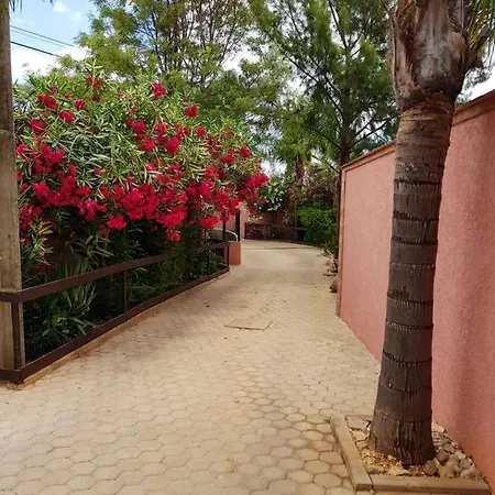 2 Bedrooms With Shared Pool Furnished Terrace And Wifi At 5 Km Away From The Beach Διαμέρισμα Odiáxere